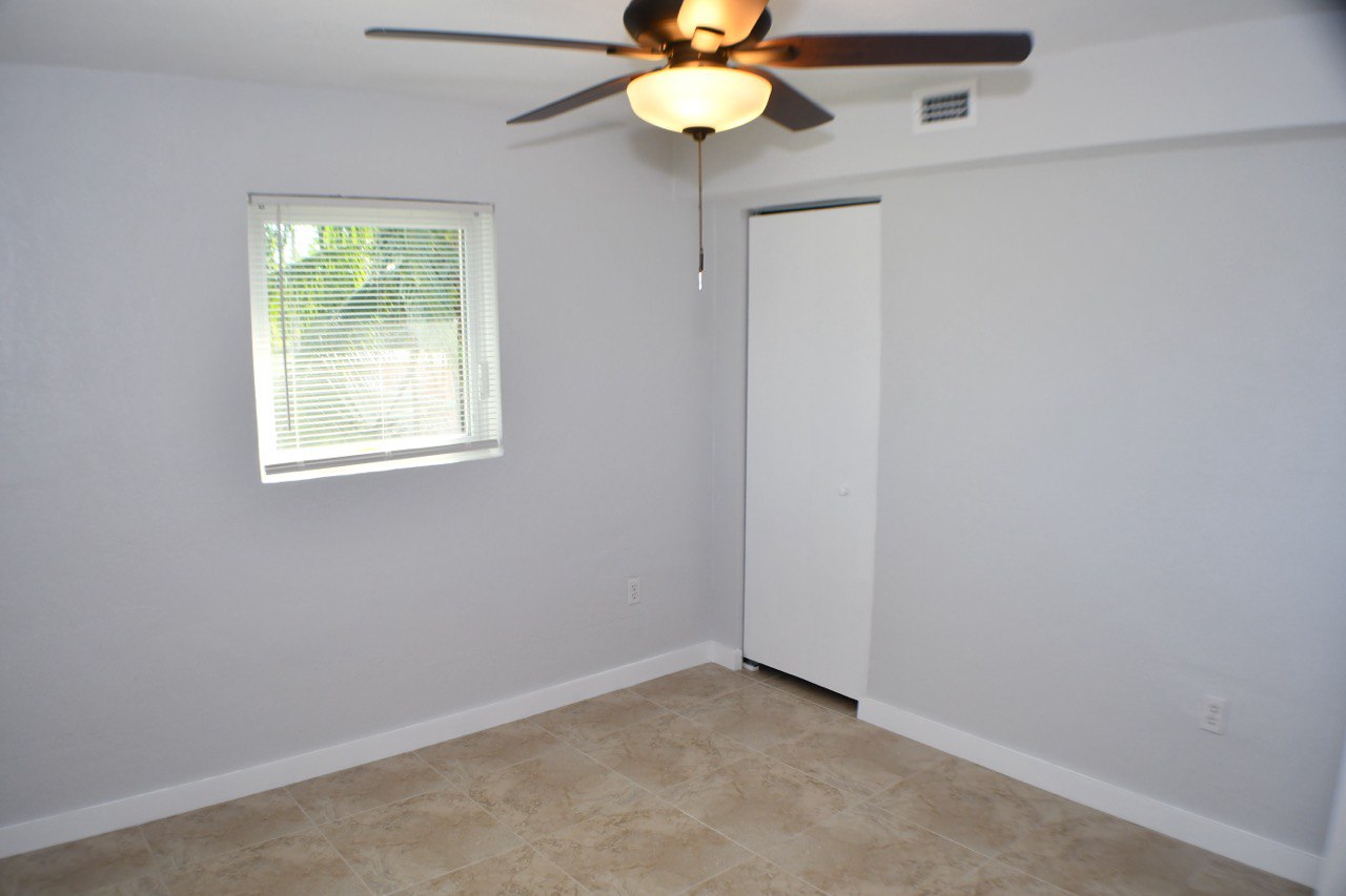 Bedroom with ceiling fan